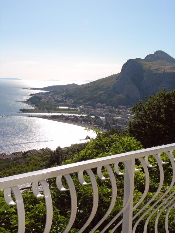 Holiday Home Figa Omiš Habitación foto