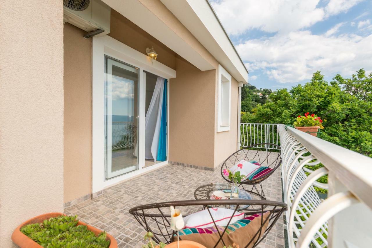 Holiday Home Figa Omiš Exterior foto